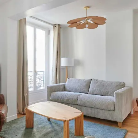 Modern 1br 2p - Abbesses Paris