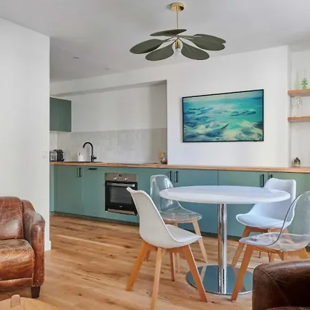 Modern 1br 2p - Abbesses Paris